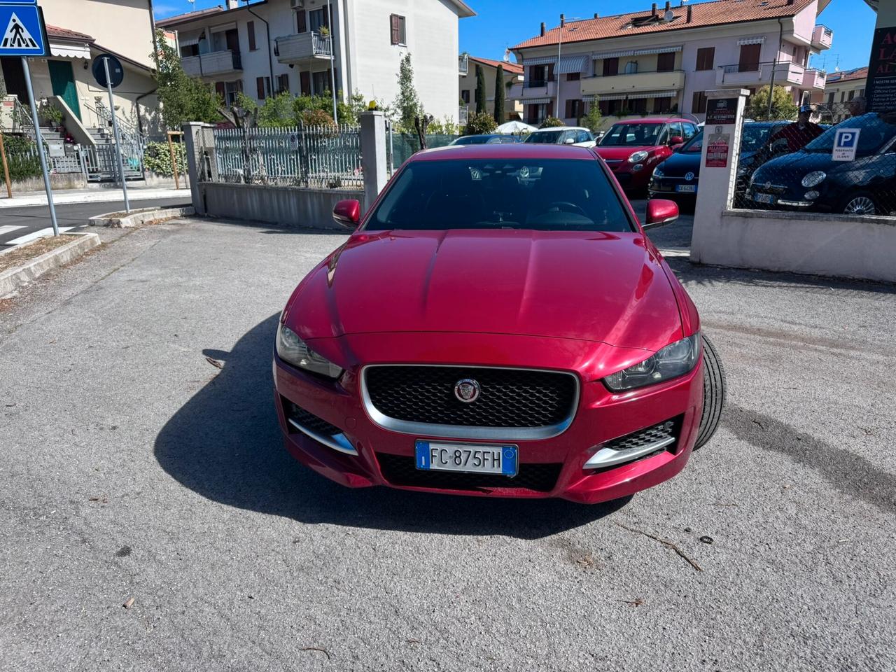 Jaguar XE R-sport