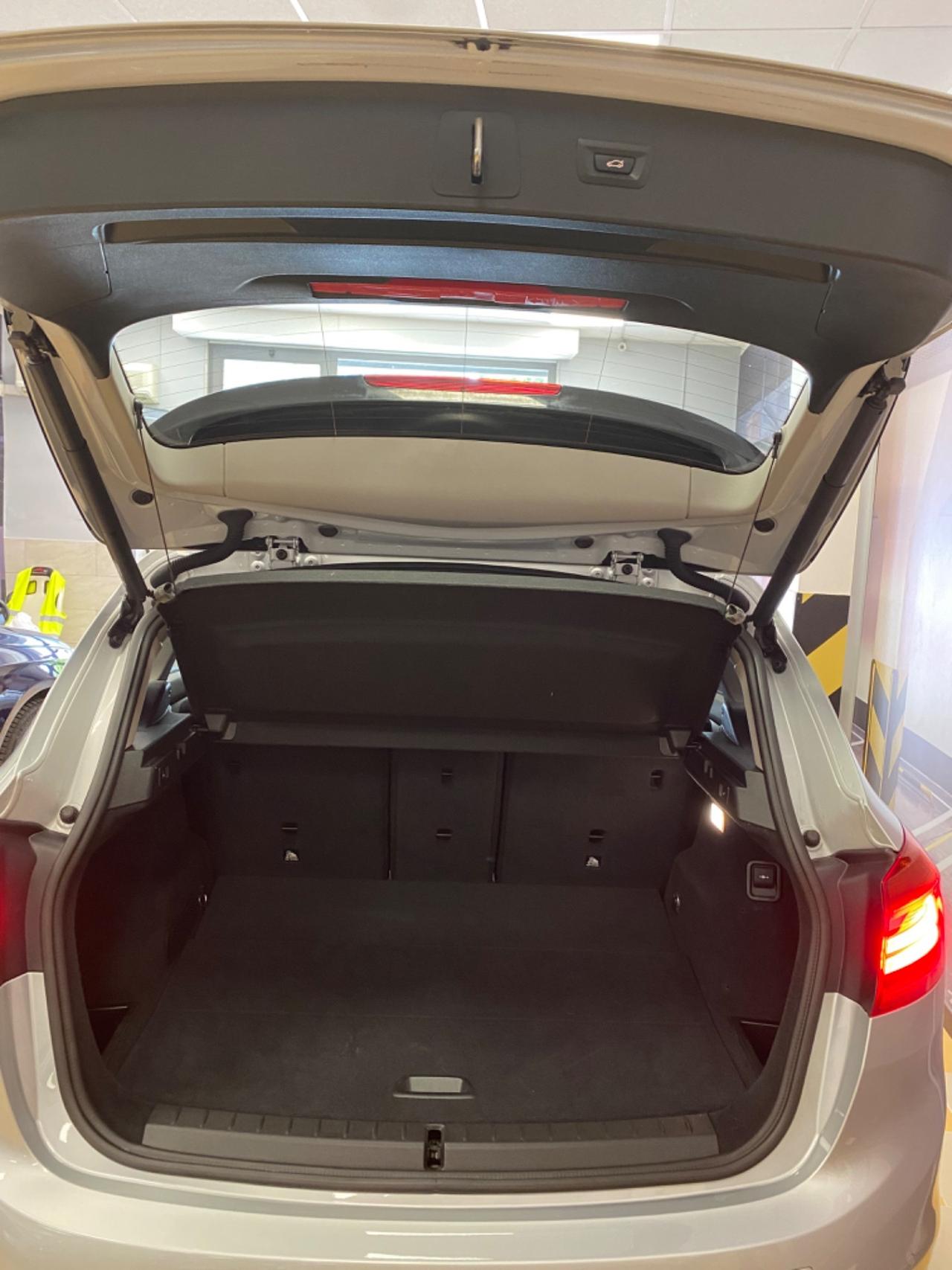 Bmw 2er Active Tourer 218d Active Tourer Sport