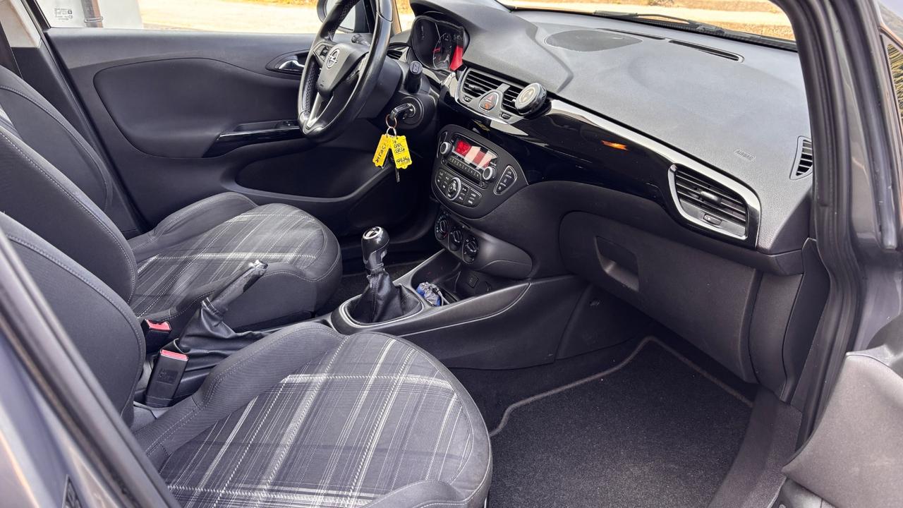 Opel Corsa 1.4 90CV GPL Tech 5 porte b-Color