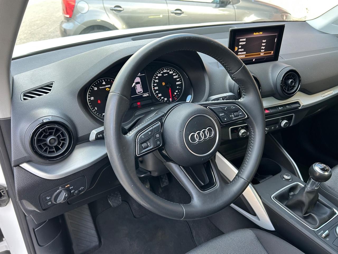 Audi Q2 1.6 TDI Sport strafull !!!!!
