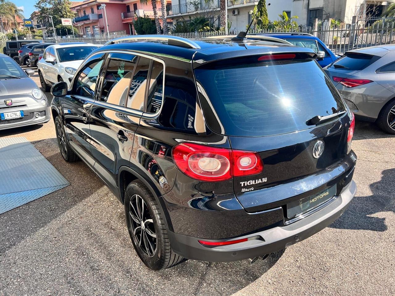 Volkswagen Tiguan 2.0 16V TDI DPF tiptronic Sport & Style (18°)