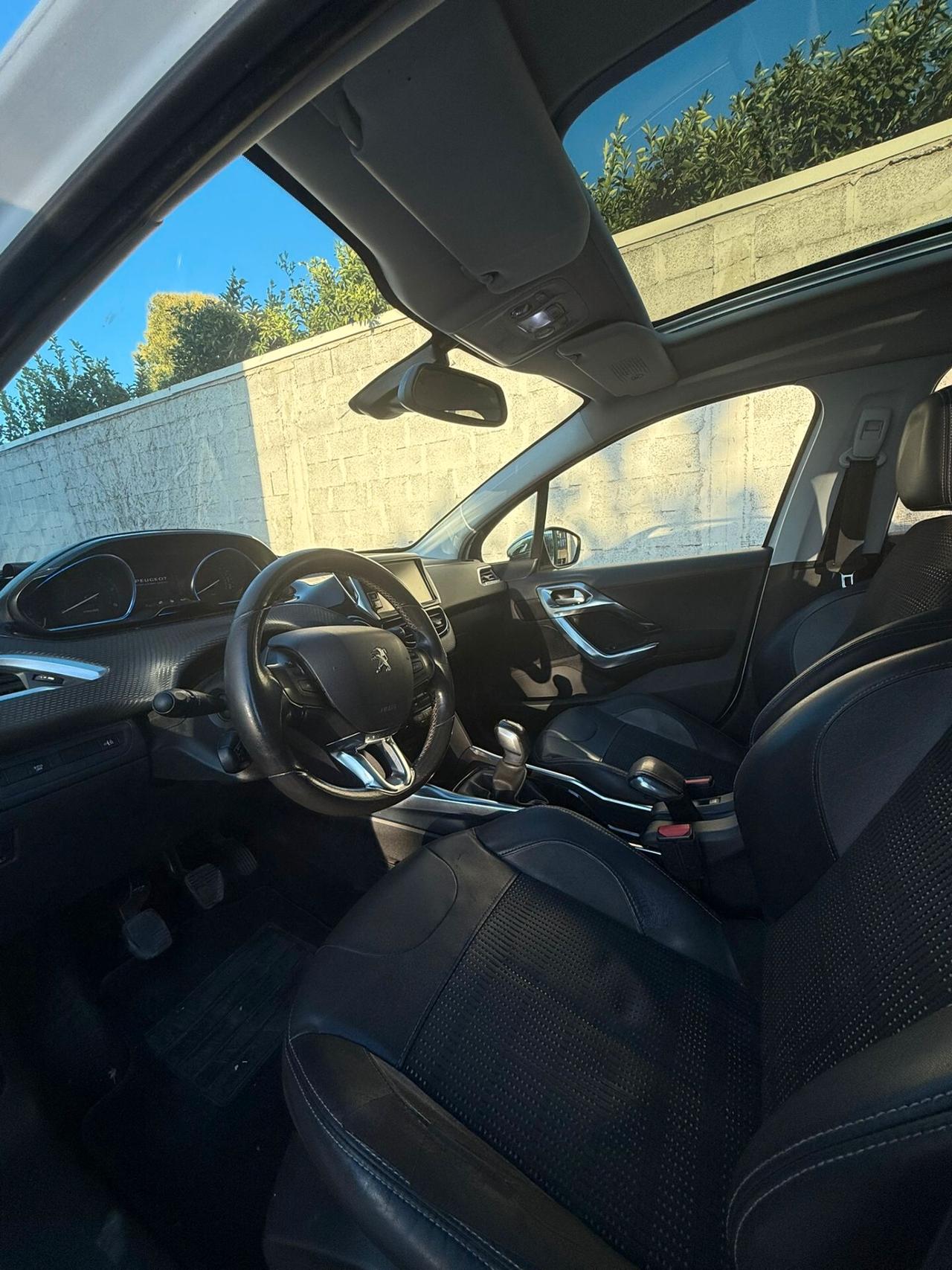 Peugeot 2008 1.6 Allure