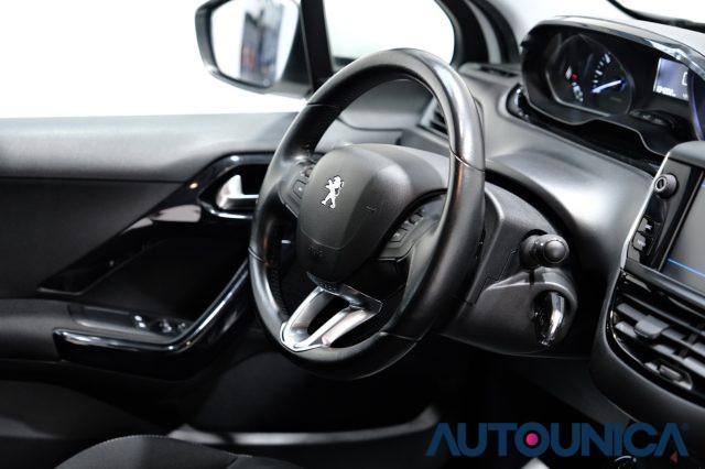 PEUGEOT 208 PURETECH 82CV 5 PORTE ACTIVE NEOPATENTATI
