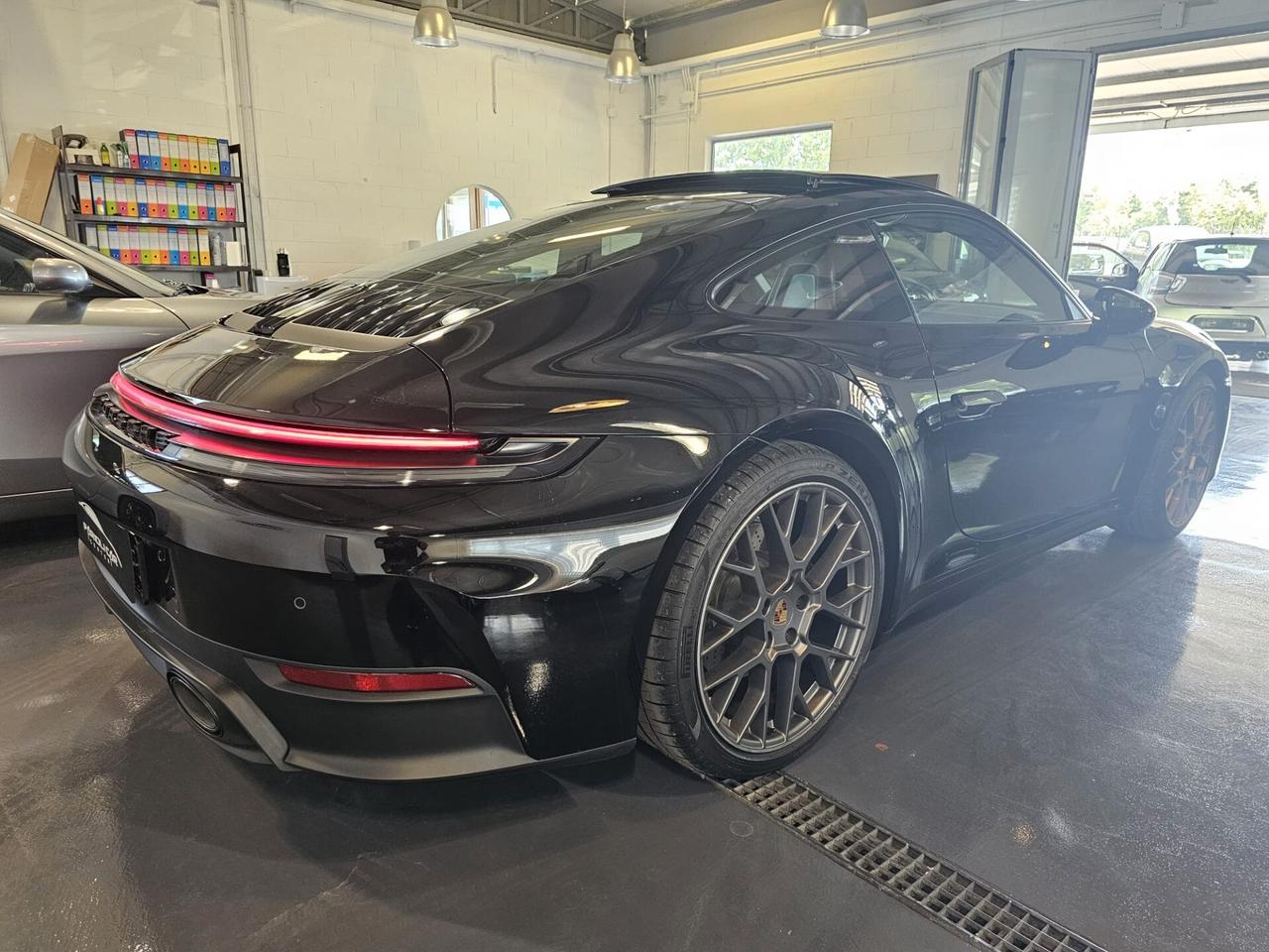 Porsche 911 Carrera