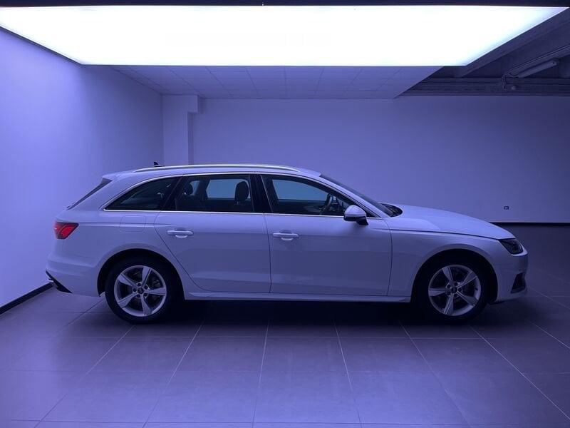 Audi A4 AVANT 35 TDI S TRONIC