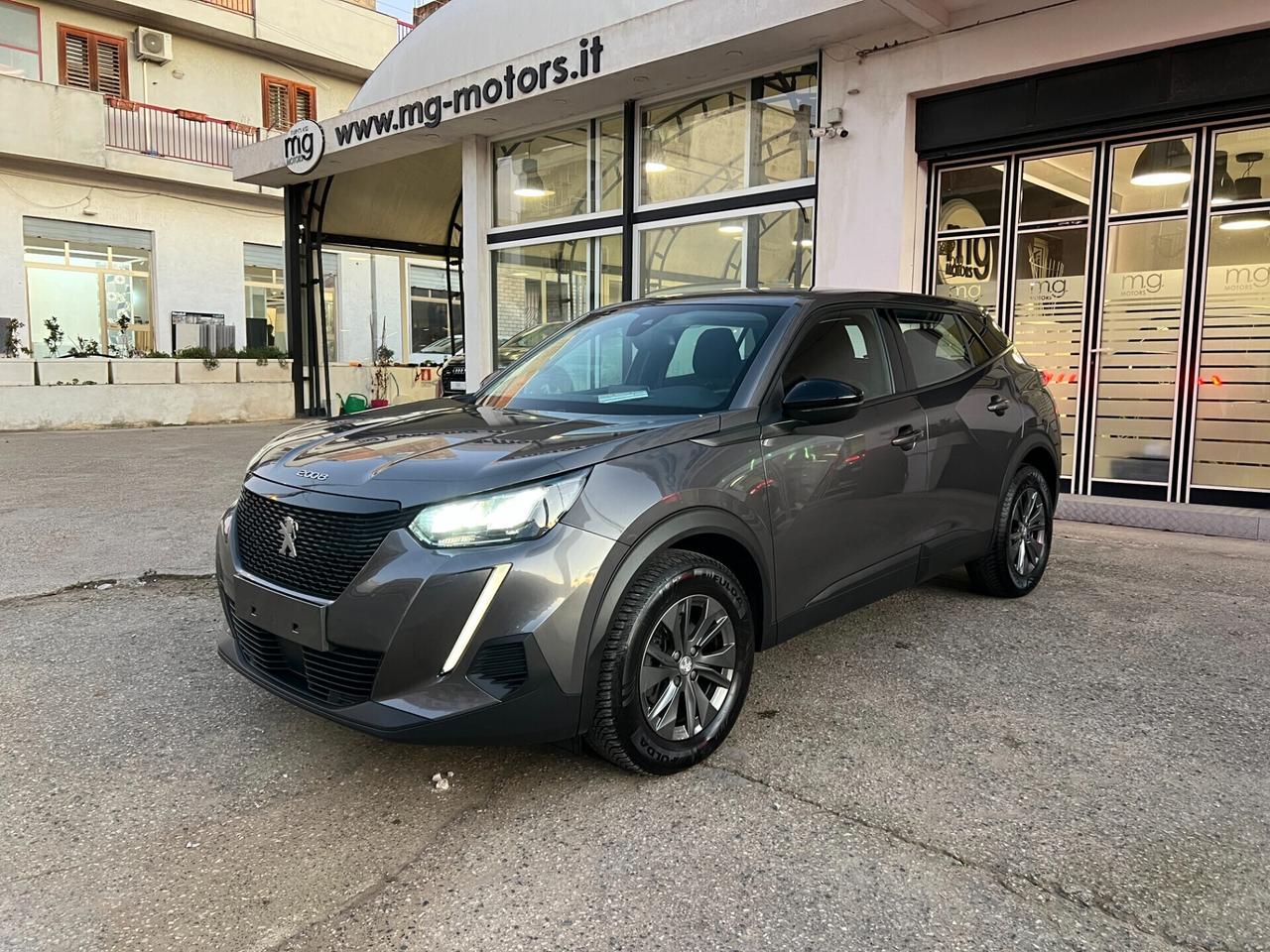 Peugeot 2008 BENZINA 100CV 3 GARANZIA ITALIANA