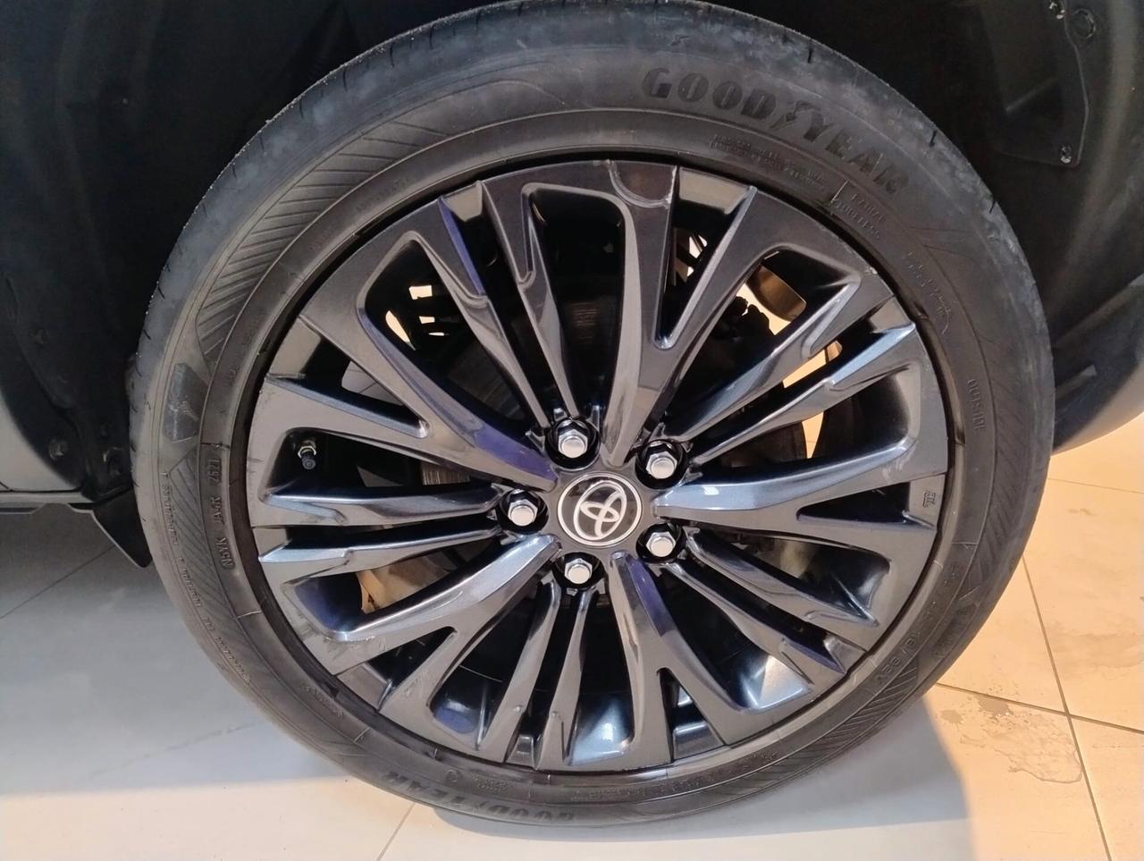 Toyota Yaris Cross 1.5 Hybrid 5p. E-CVT AWD-i Adventure