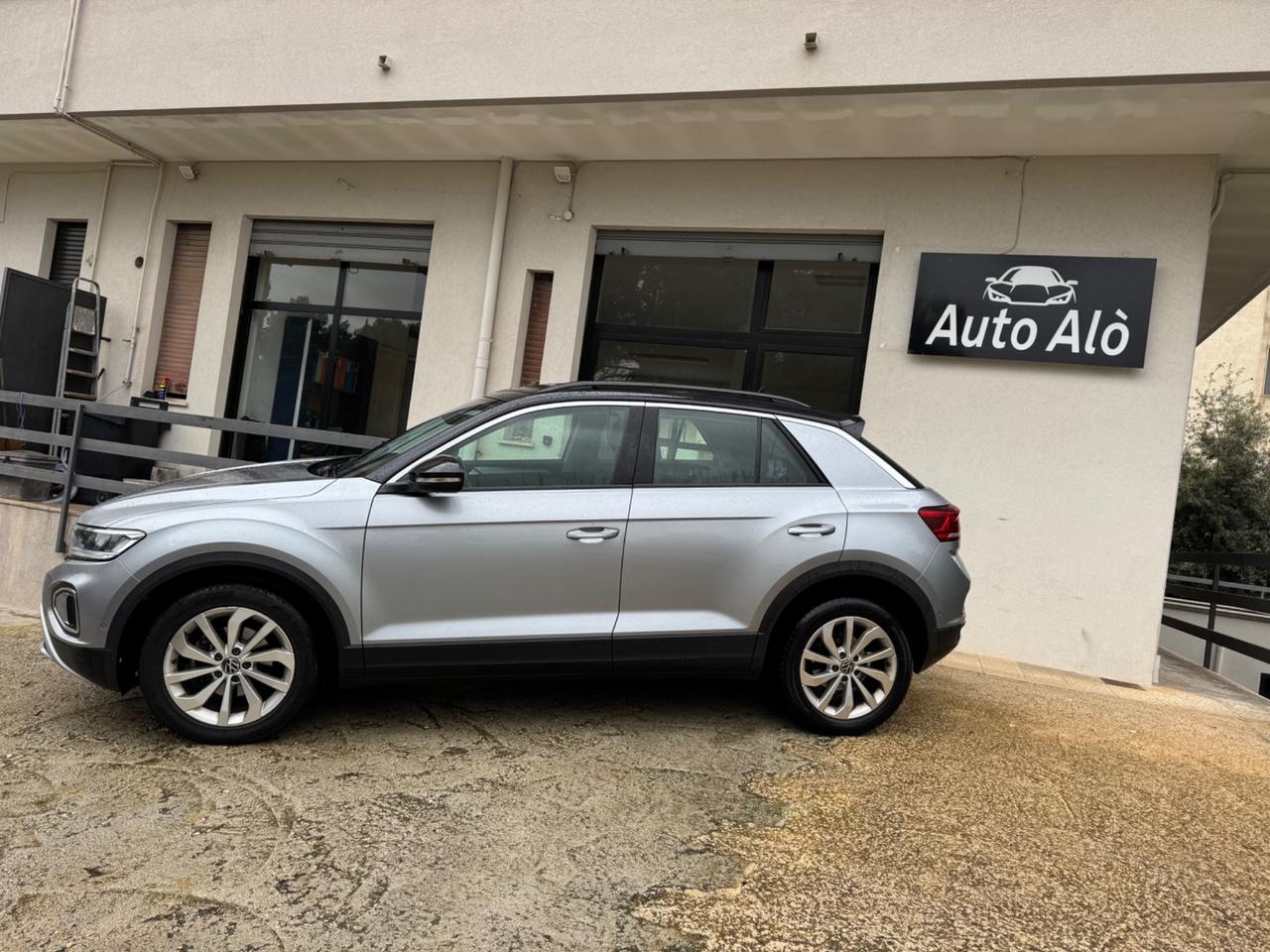 Vw T-Roc 1.0 TSI - FARI LED - CERCHI 17 - 2022