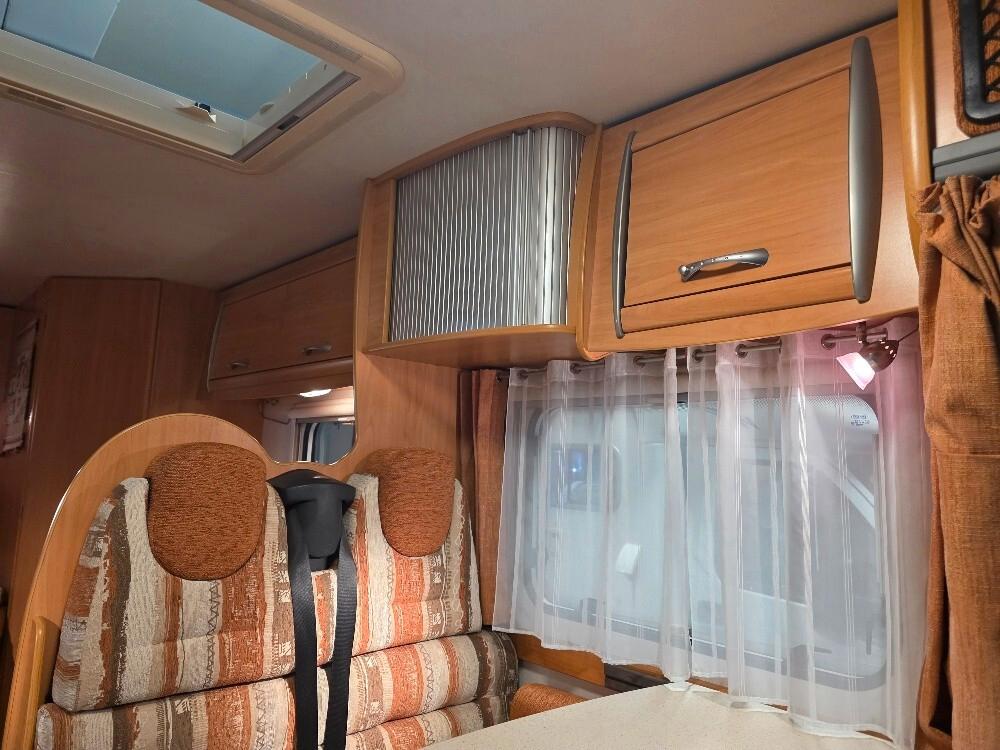 CAMPER CHAUSSON FLASH 08