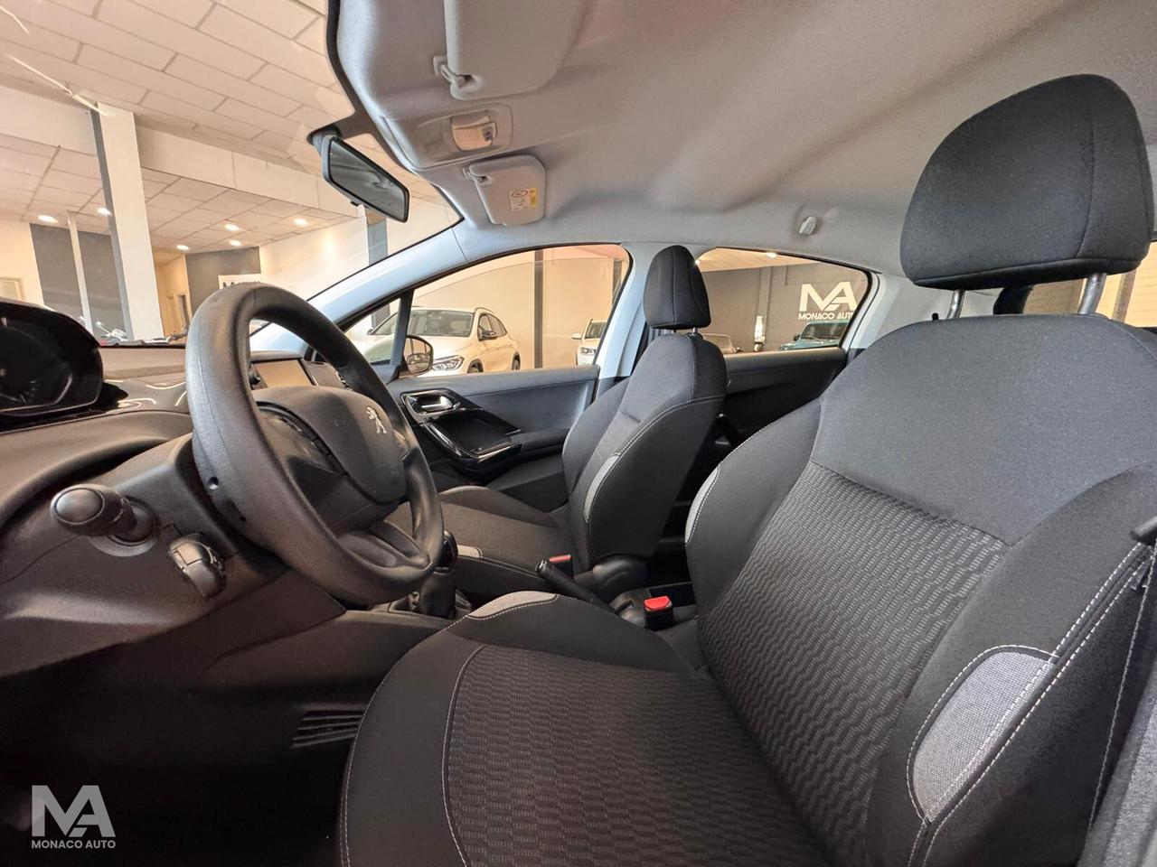 Peugeot 208 1.4 HDi 68 cv Active 2015