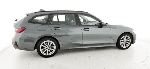 BMW 320 d Touring mhev 48V xdrive Business Advantage auto