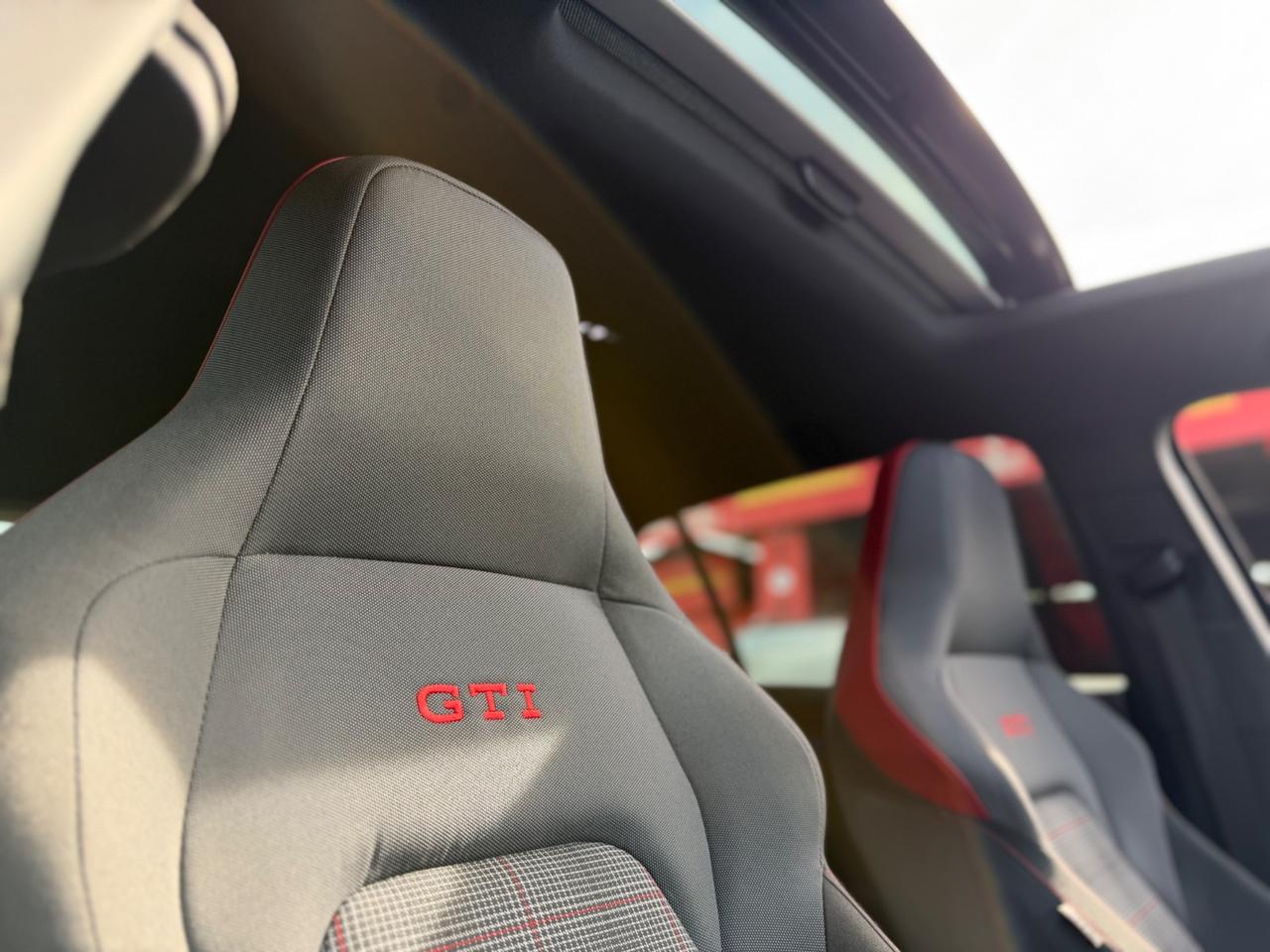 Volkswagen Golf GTI 2.0 TSI DSGACC/DCC/MATRIX/TETTO/HARMAN/TELECAMERA/CERCHI R 19'/HEAD UP