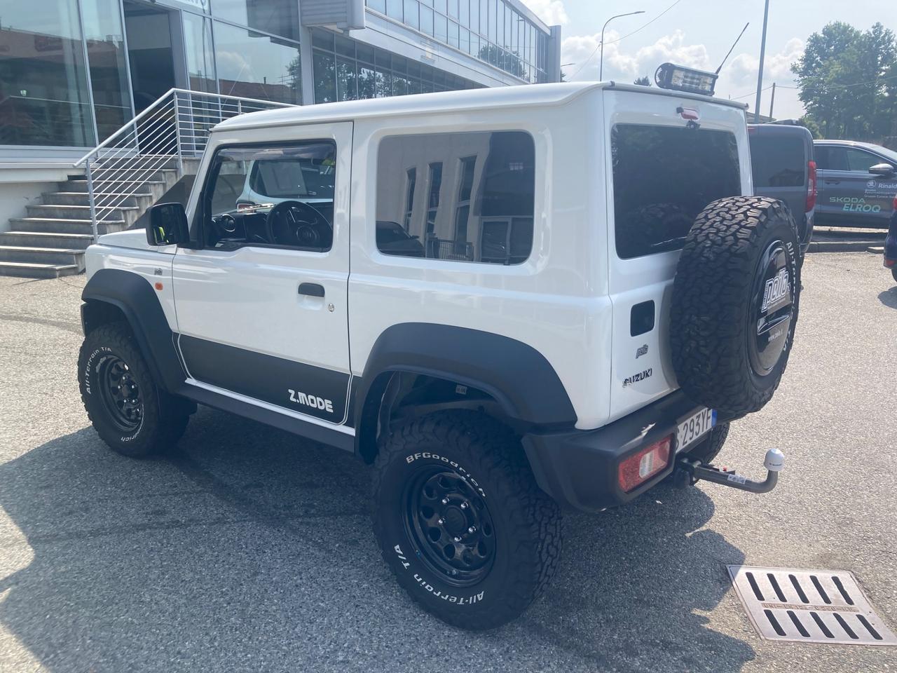 Suzuki Jimny 1.5 5MT PRO (N1)