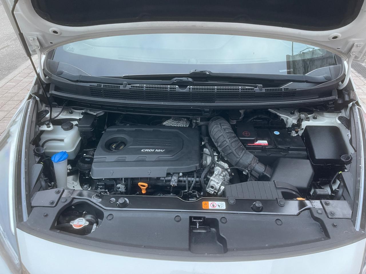 Kia Carens 1.7 CRDi 115 CV Business Class