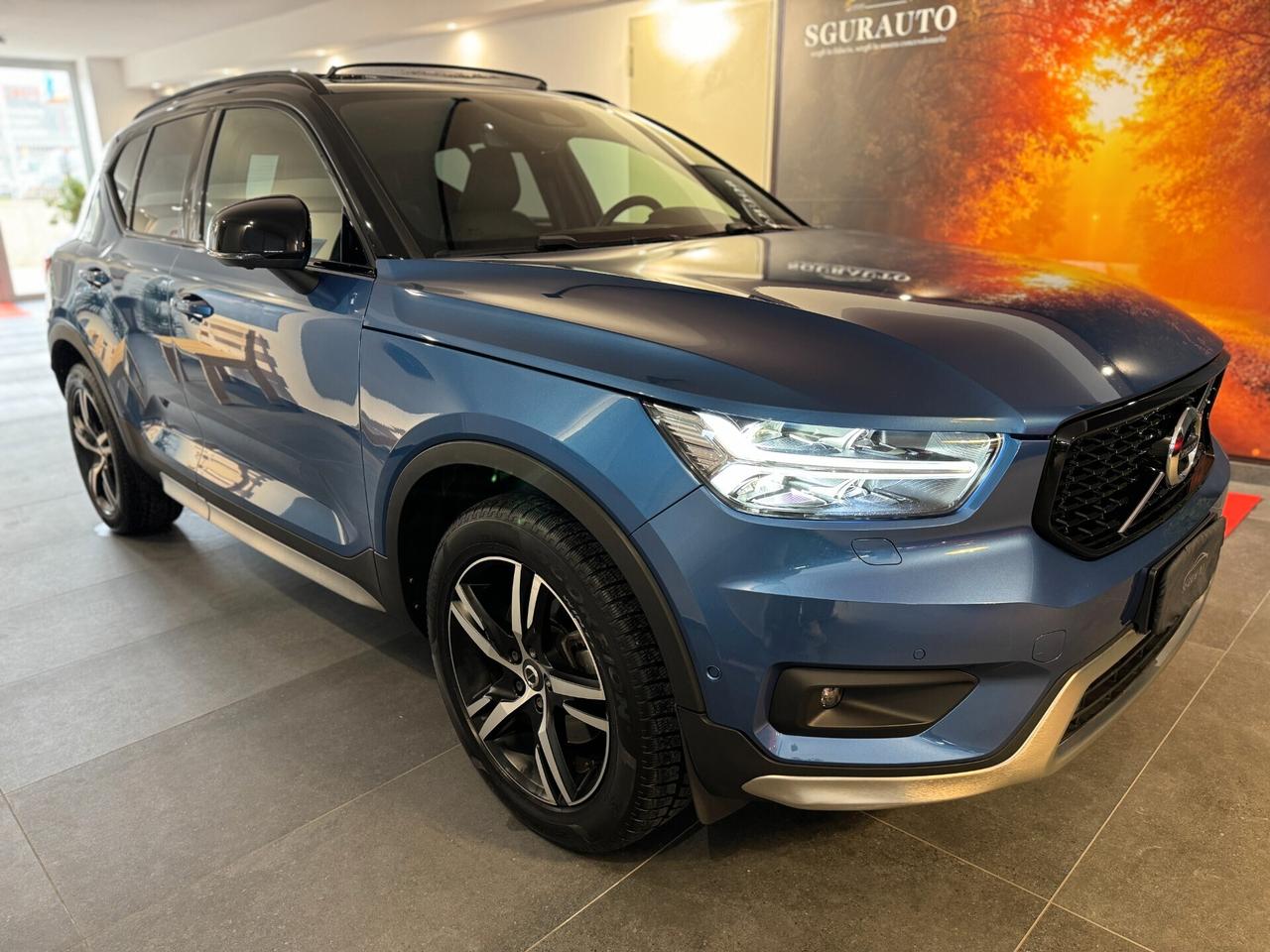 VOLVO XC40 D4 2.0D 190CV AWD R-DESIGN 2020