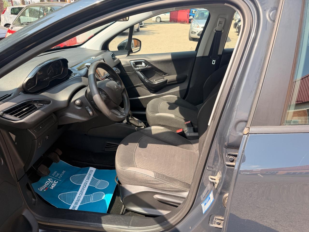 Peugeot 208 PureTech 82 5p. GPL Active