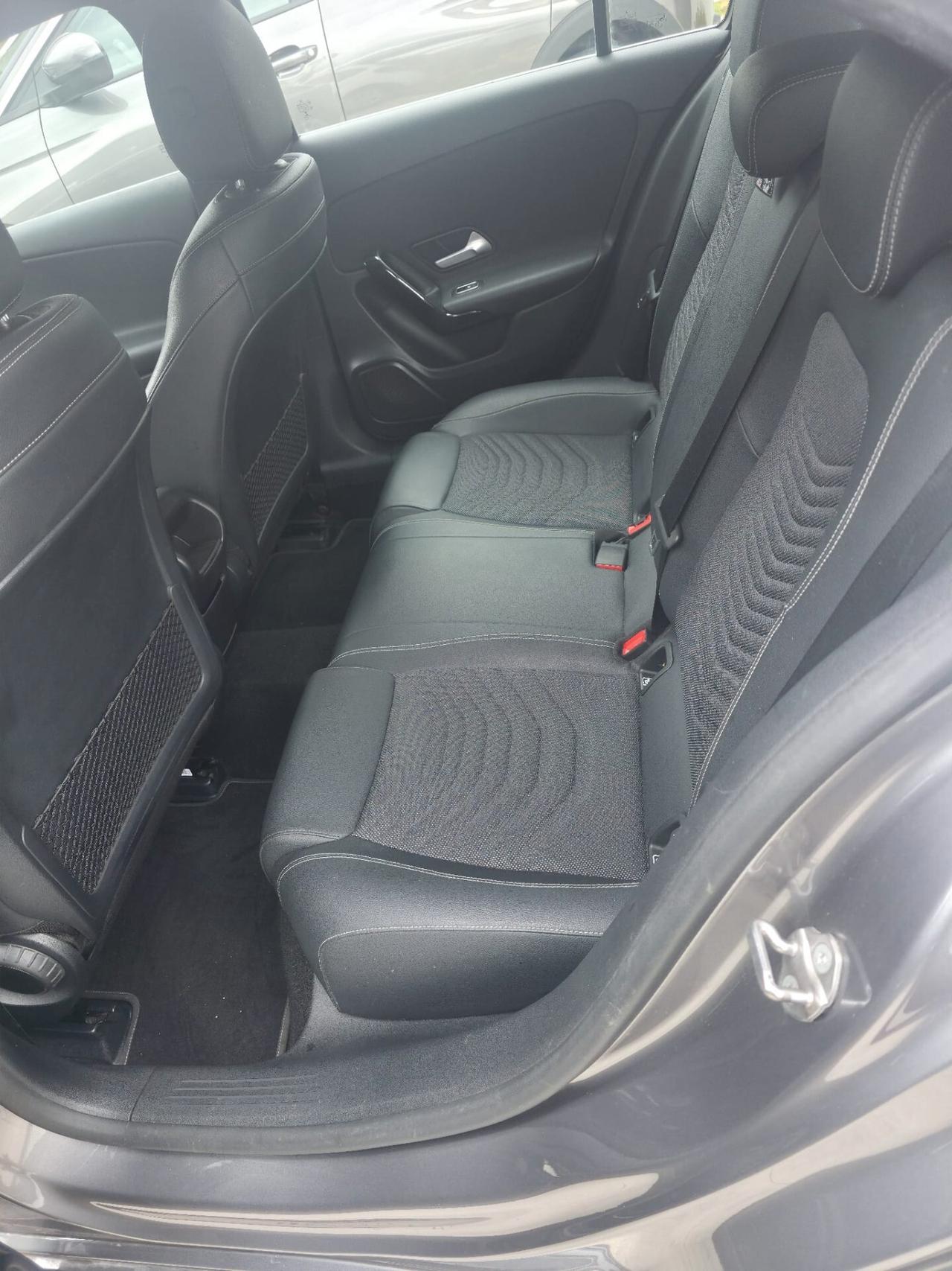 Mercedes-benz A 180 d Automatic Business Extra