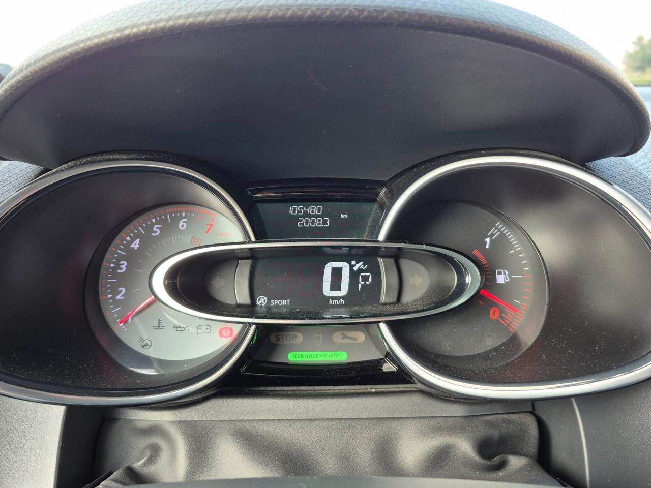 Renault Clio TCe 220CV EDC 5 porte Energy R.S. Trophy