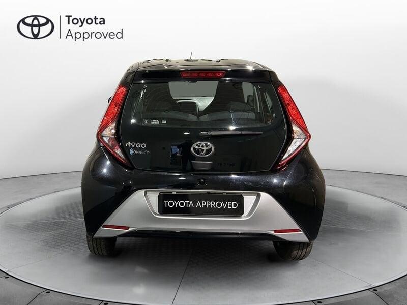 Toyota Aygo Aygo Connect 1.0 VVT-i 72 CV 5 porte x-play