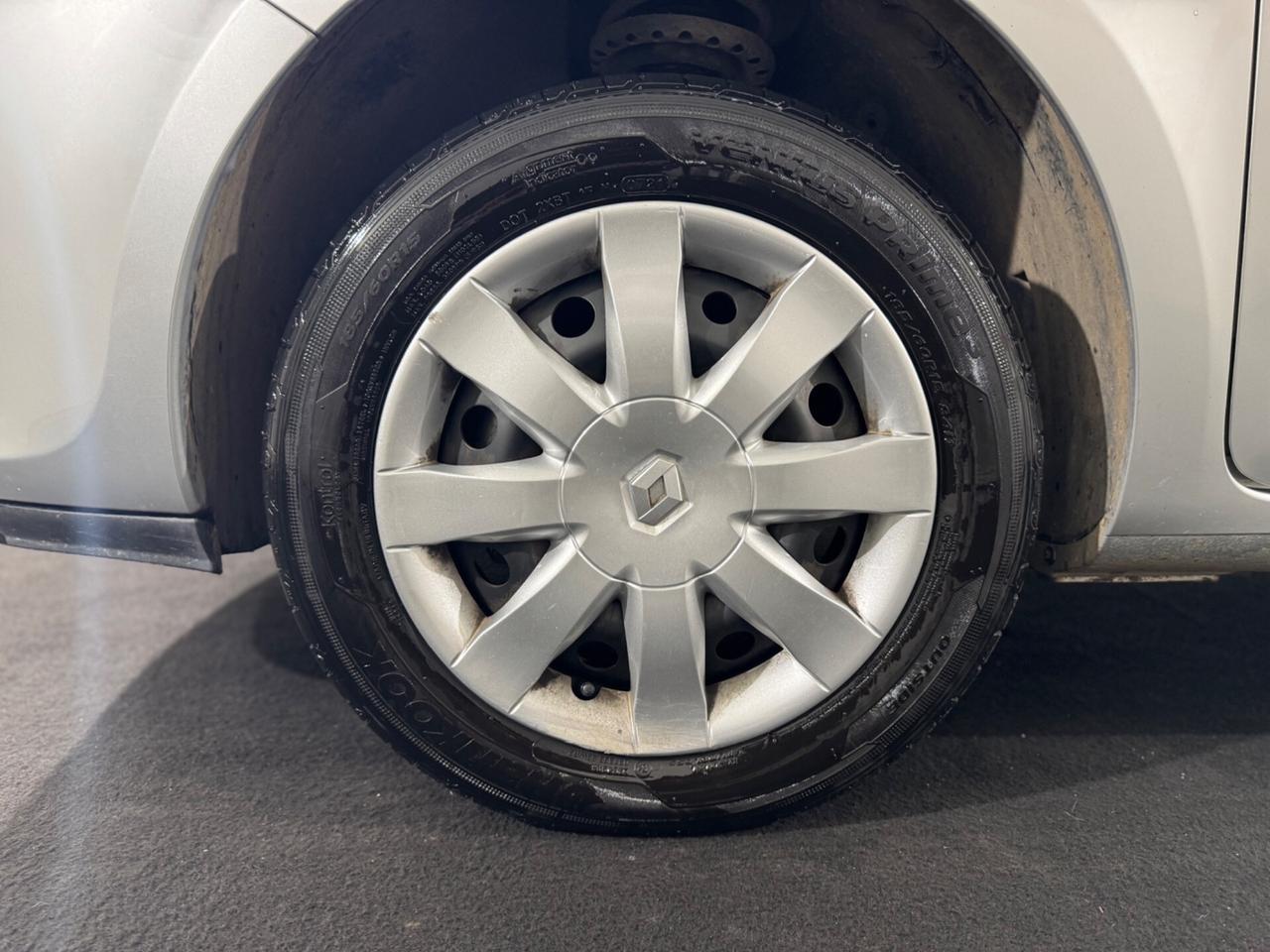 Renault Clio 1.2 16V 5 porte Dynamique* SOLO 39000 KM*