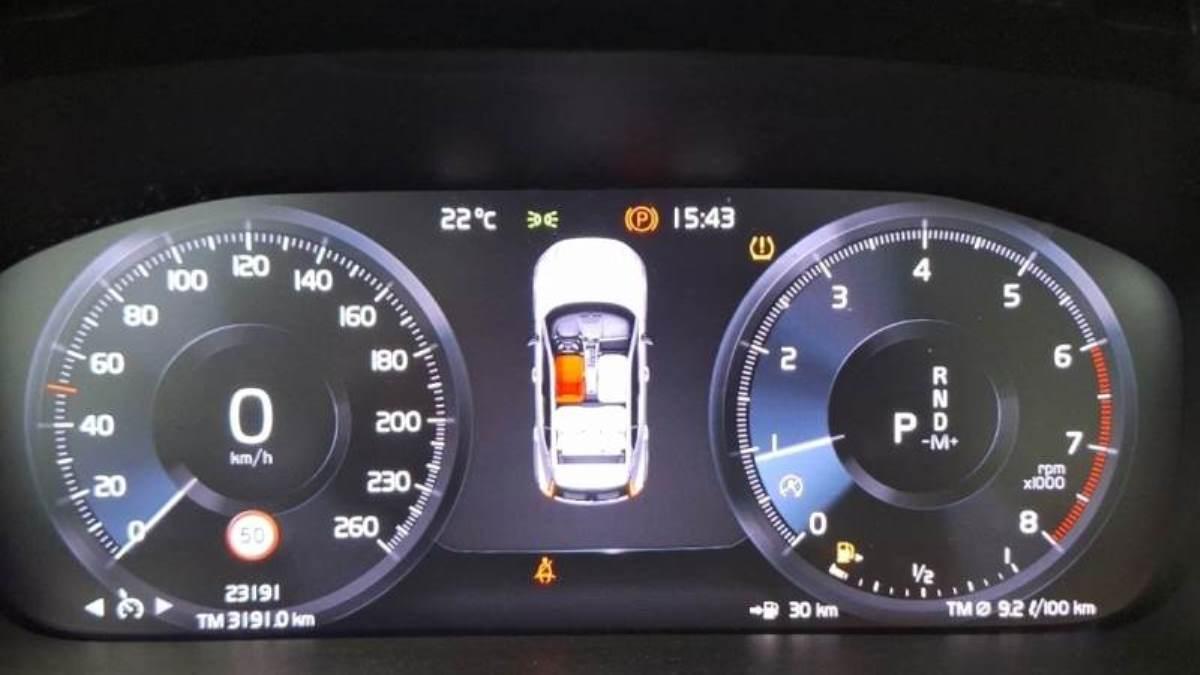 VOLVO Xc40 T2 Automatico Core N-1