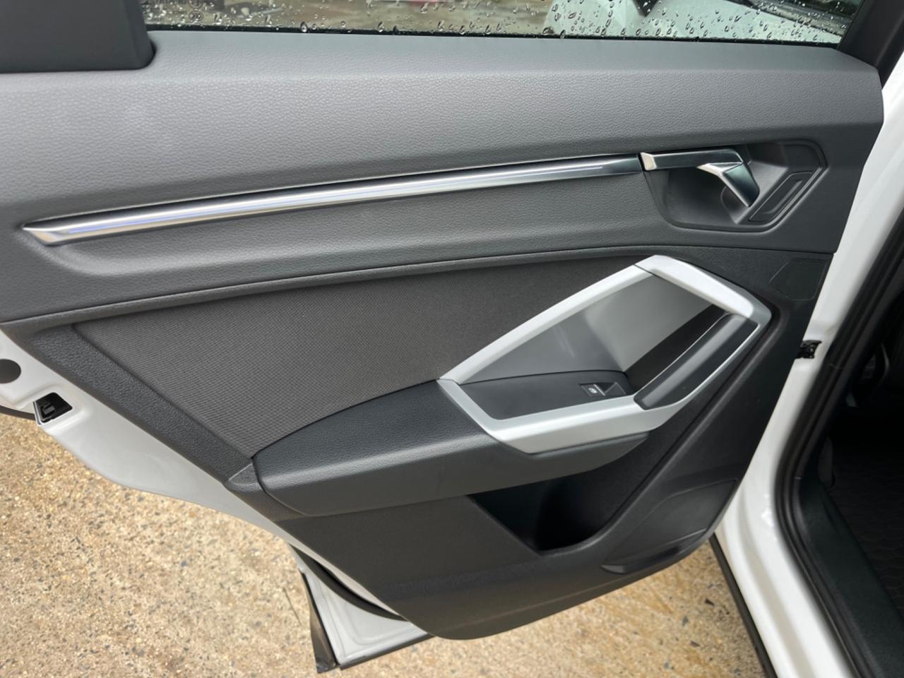 Audi Q3 35 TDI S tronic Business Advanced