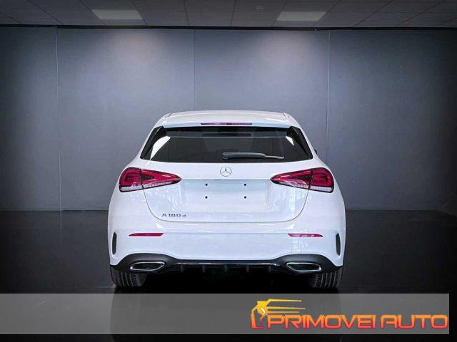 MERCEDES-BENZ A 180 d Automatic 4p. Premium