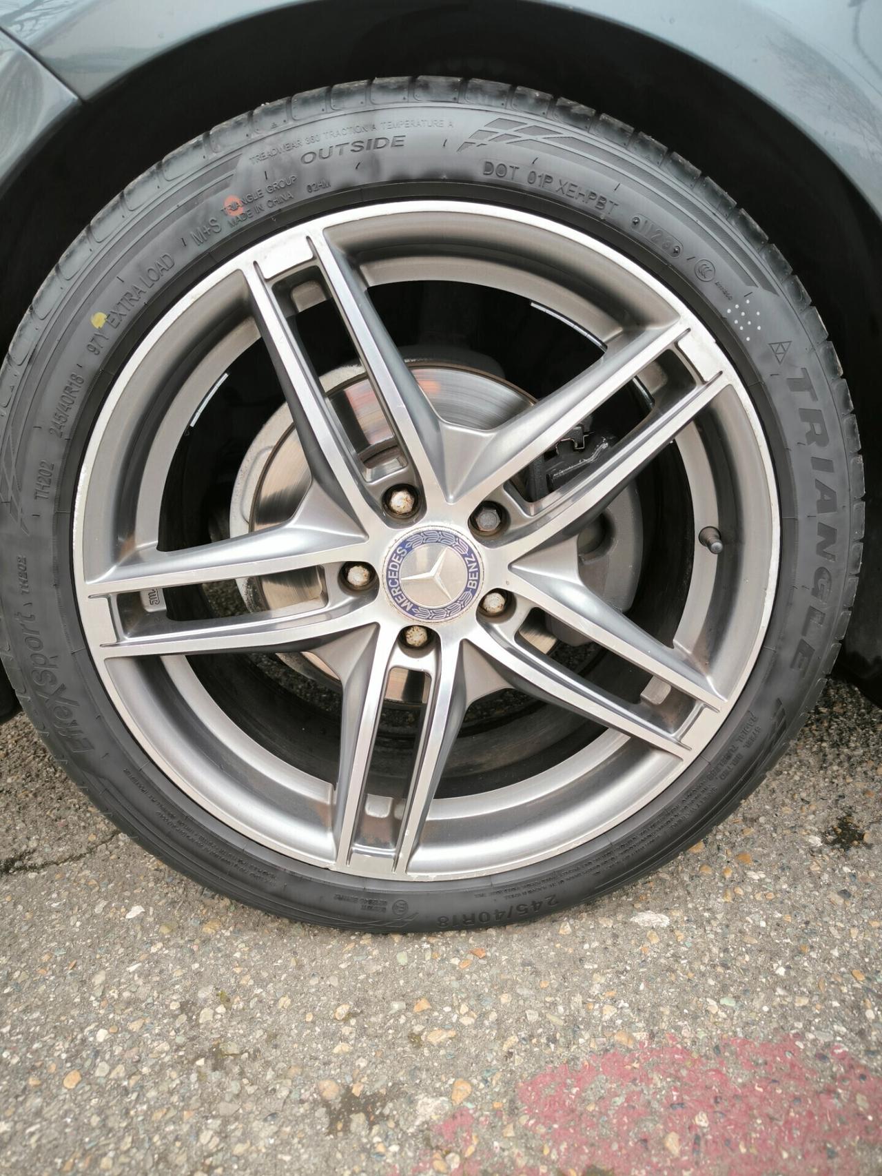 Mercedes-benz E 220 CDI BlueEFFICIENCY Avantgarde AMG