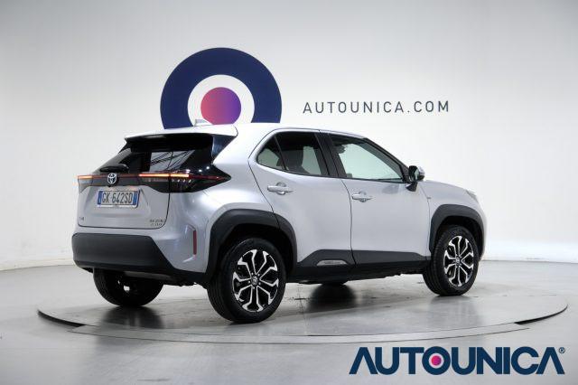 TOYOTA Yaris Cross 1.5 HYBRID 5PORTE E-CVT AWD-I 4x4 TREND FULL LED