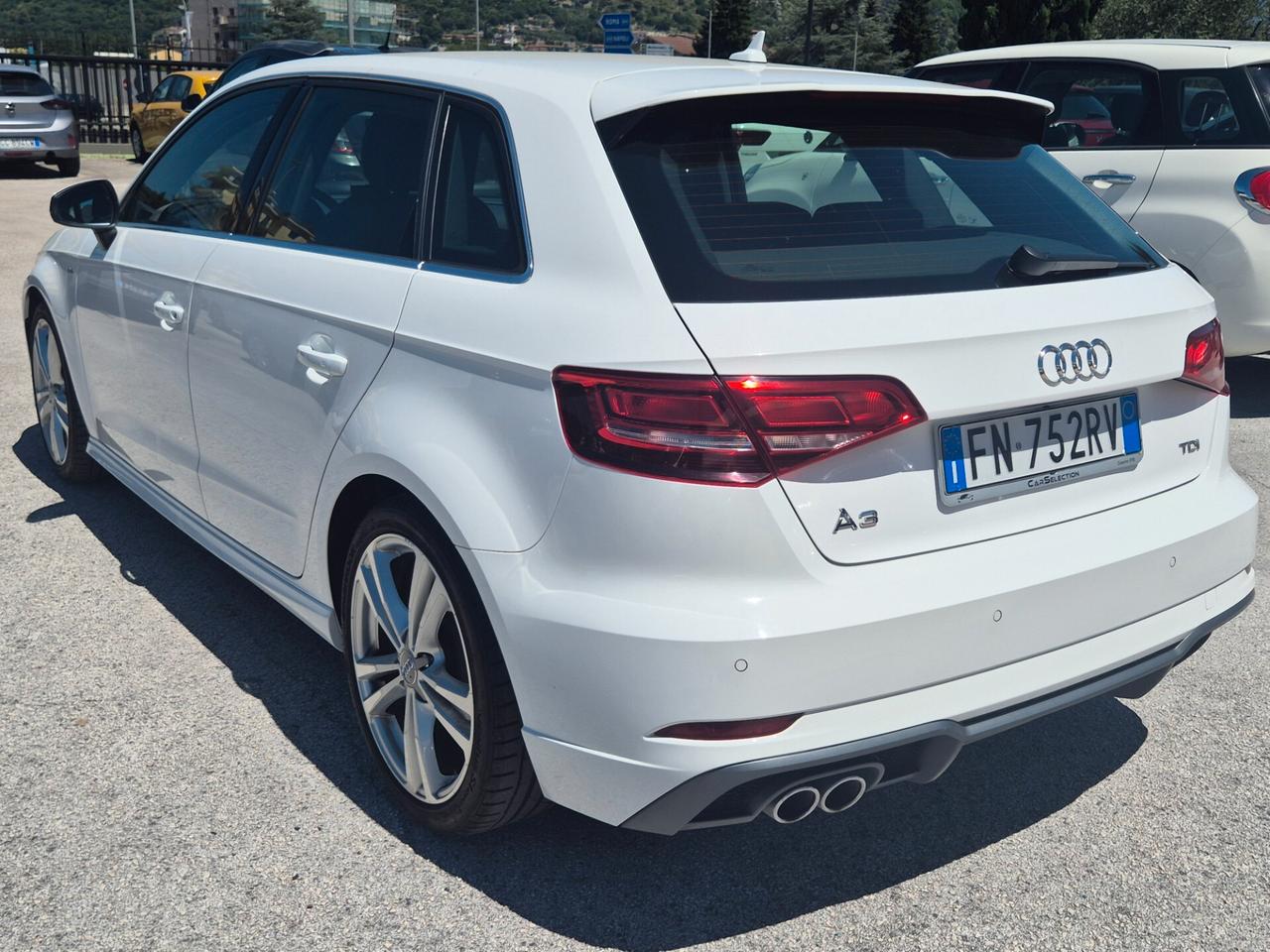 Audi A3 SPB 2.0 TDI S tronic S-LINE