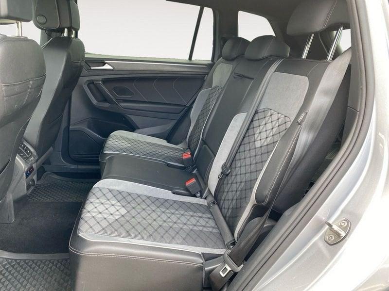 Volkswagen Tiguan Allspace 2.0 TDI SCR R-Line DSG