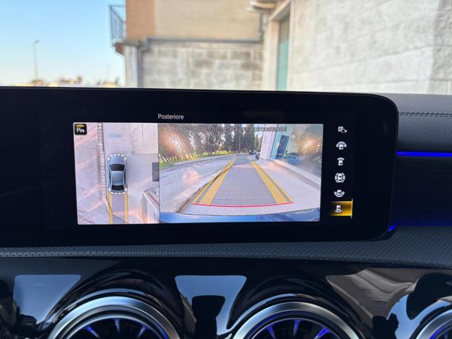 MERCEDES-BENZ A 220 d Automatic Premium Sedan TETTO-PACK NIGHT