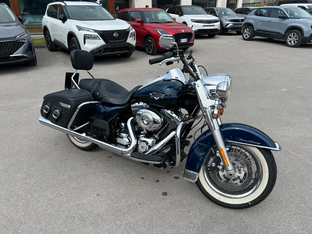 Harley-davidson FLHRC Road King Classic