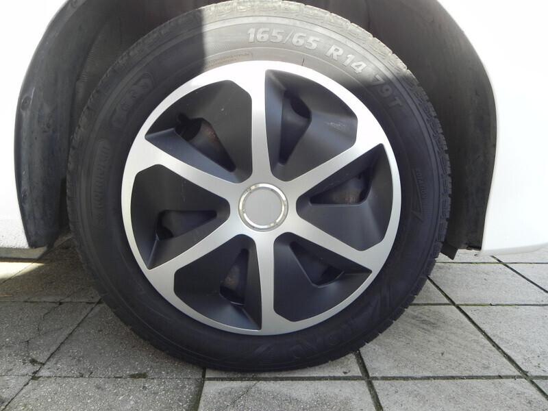 Toyota Aygo Connect 1.0 VVT-i 72CV 5 porte x-business light