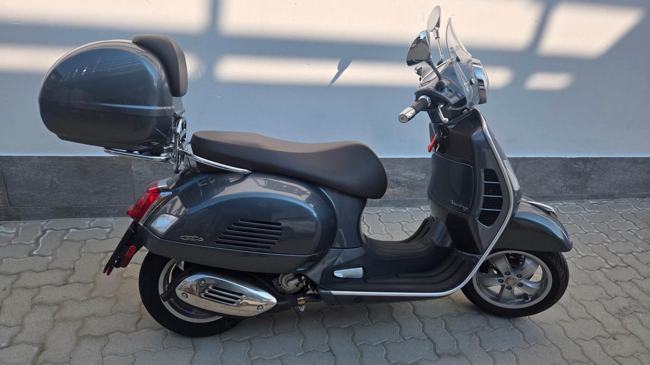 Vespa GTS 300 TOURING ABSEURO 5