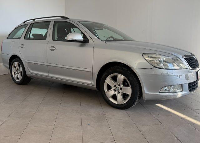 SKODA Octavia 1.6 TDI CR F.AP. Wagon Elegance