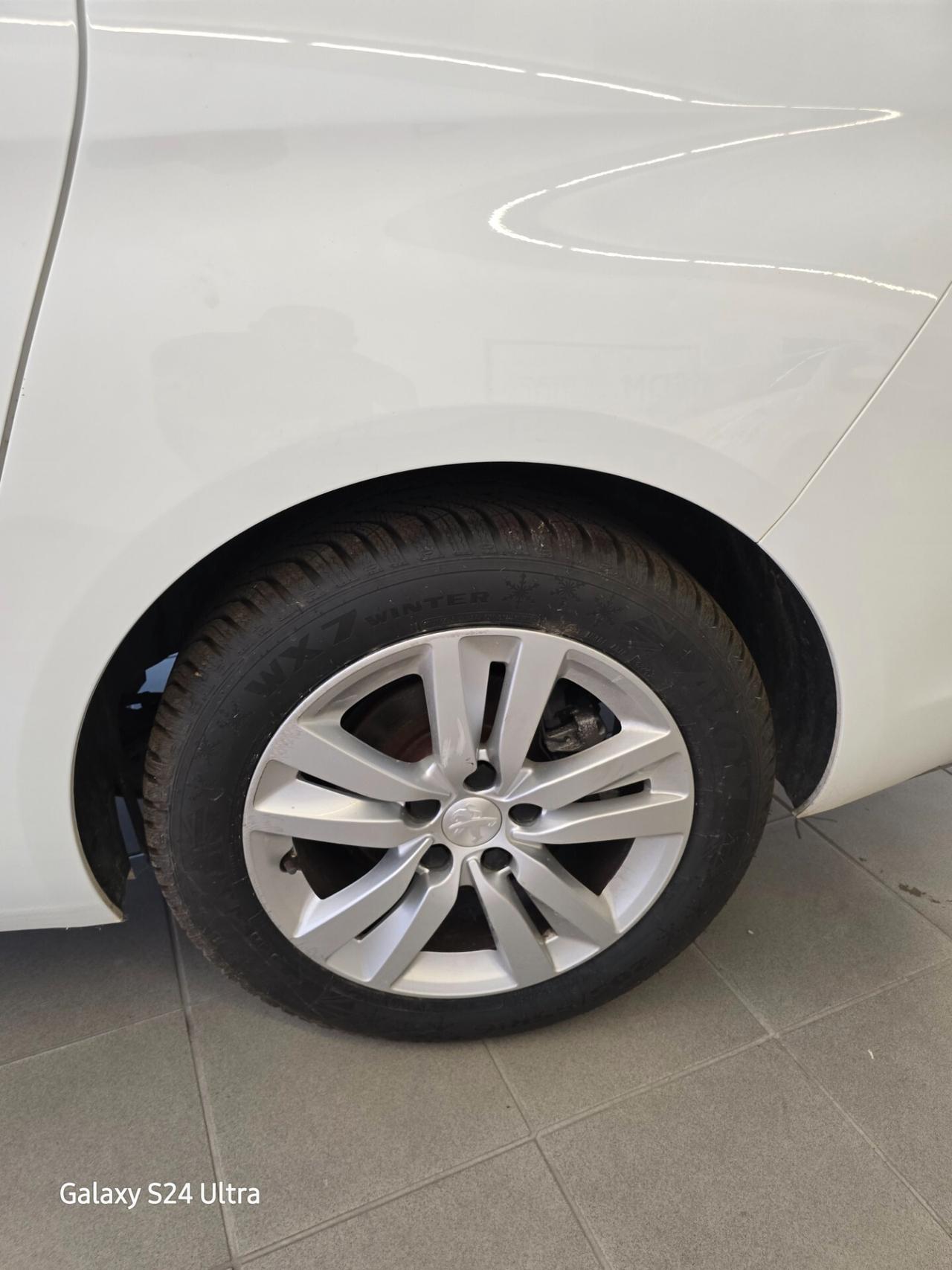 Peugeot 308 BlueHDi 130 S&S EAT8 SW Active Business
