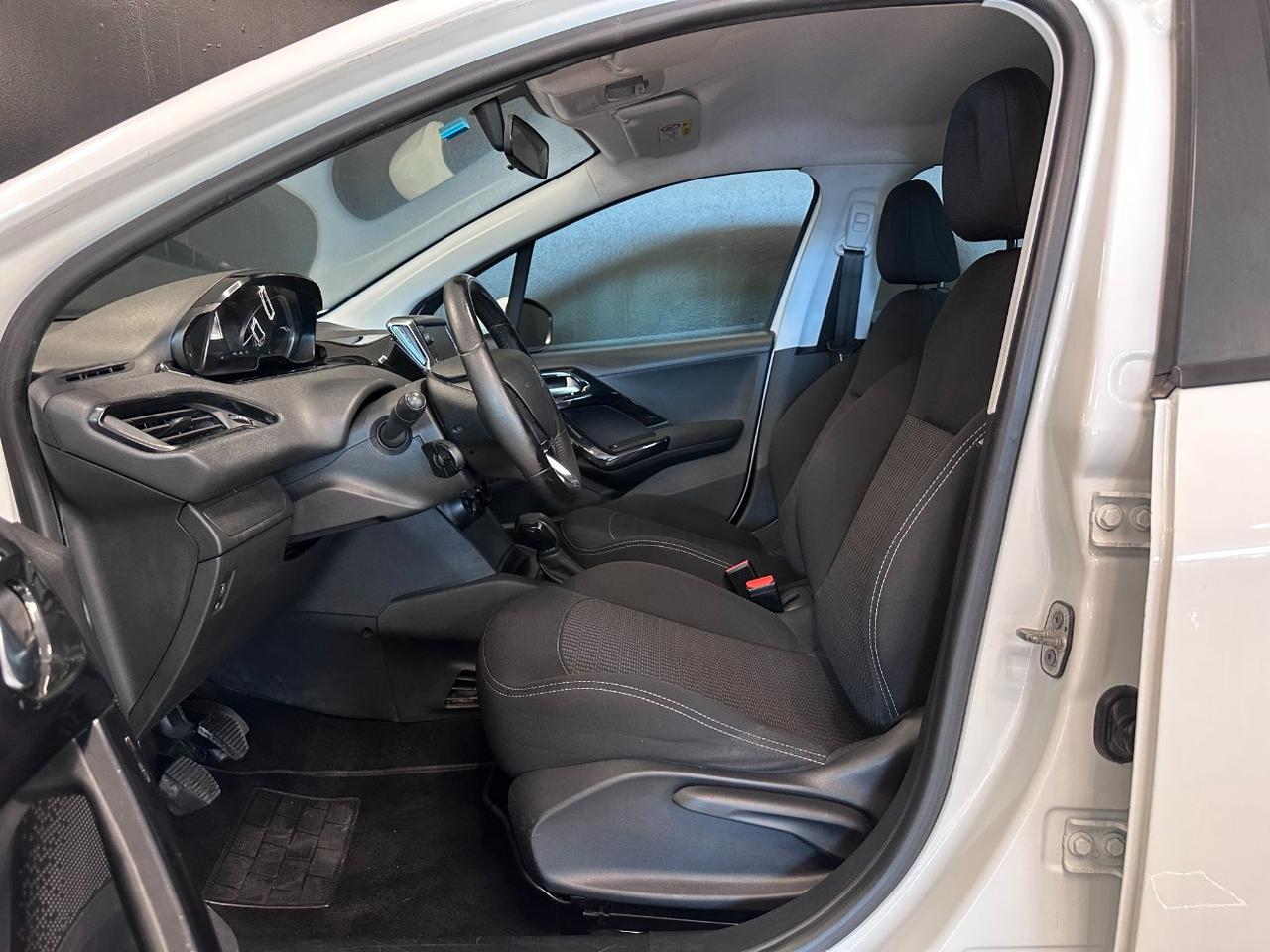Peugeot 208 5 Porte 208 5p 1.6 bluehdi Active 75cv