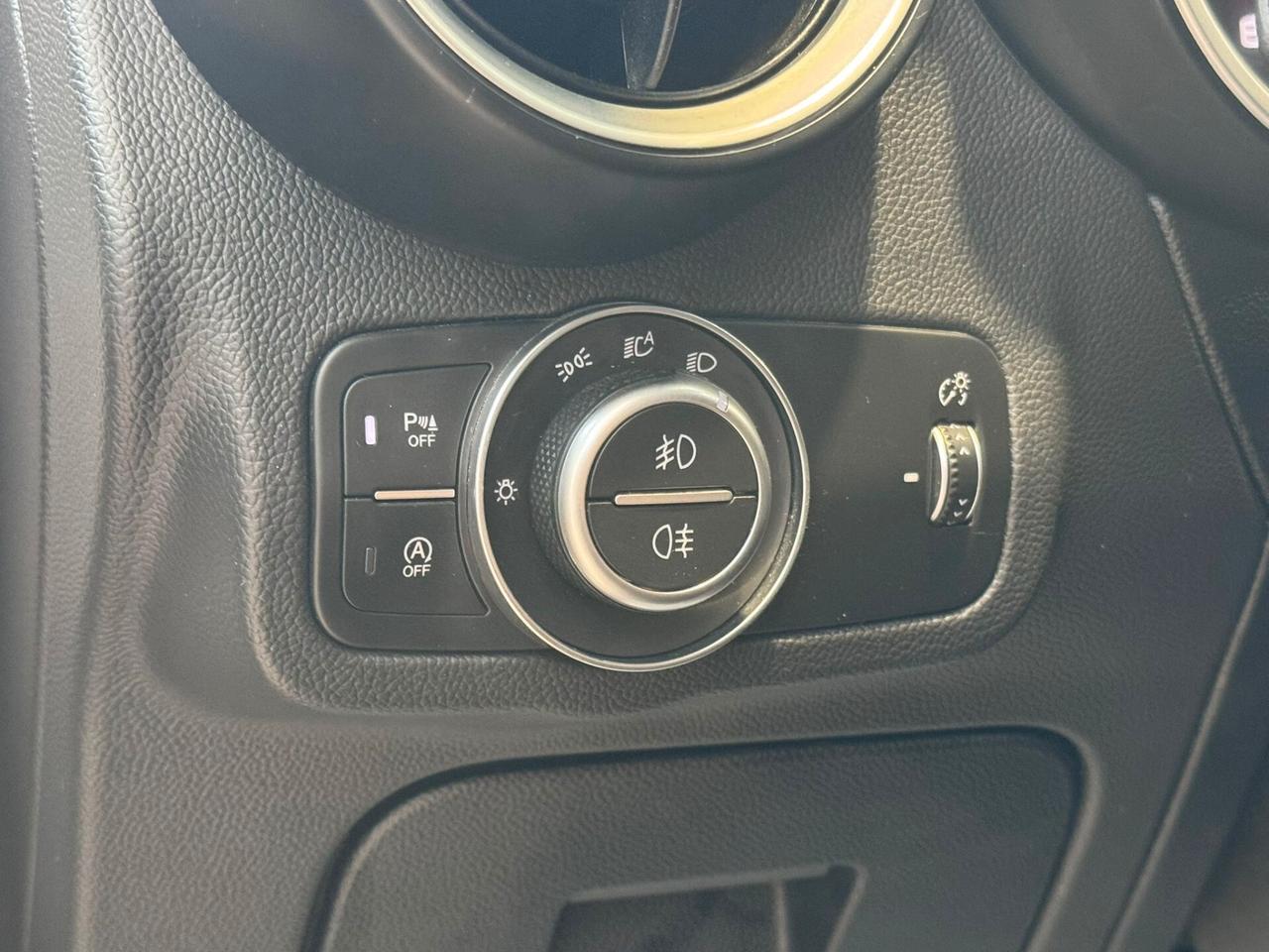 Alfa Romeo Stelvio 2.2 Turbodiesel 160 CV AT8 RWD Business