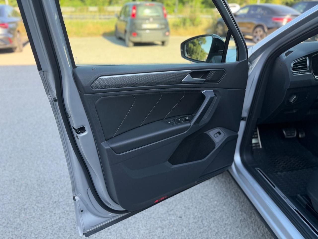 Volkswagen Tiguan R Line 2.0 TDI #11366