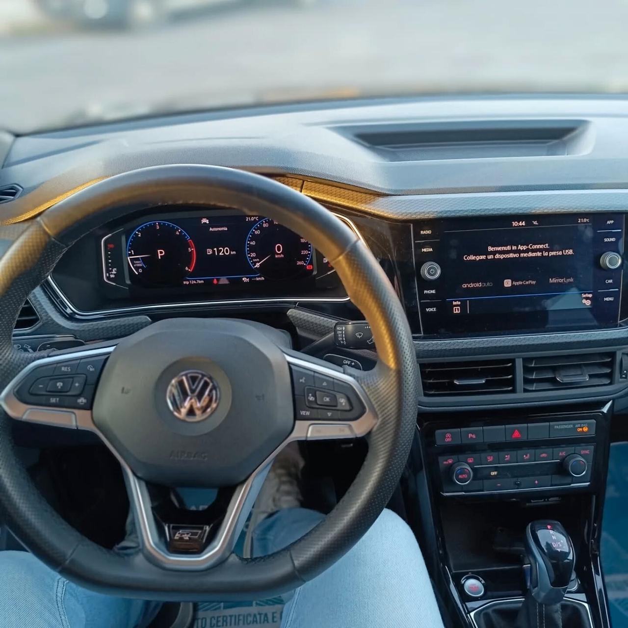 Volkswagen T-Cross 1.6 TDI DSG R-Line