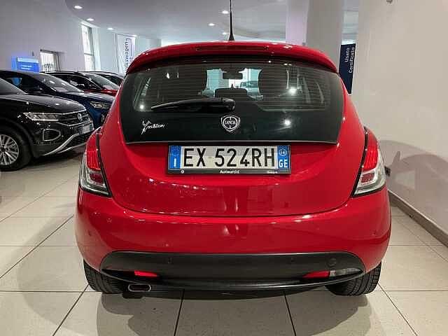 Lancia Ypsilon 1.2 69 CV 5 porte Elefantino