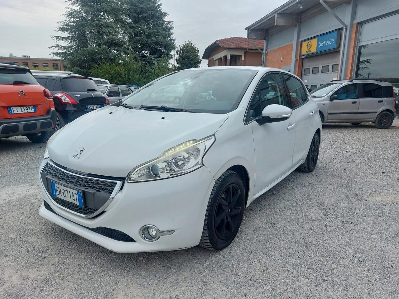 Peugeot 208 1.2 VTi 82 CV 5 porte Active OK NEOPATENTATI