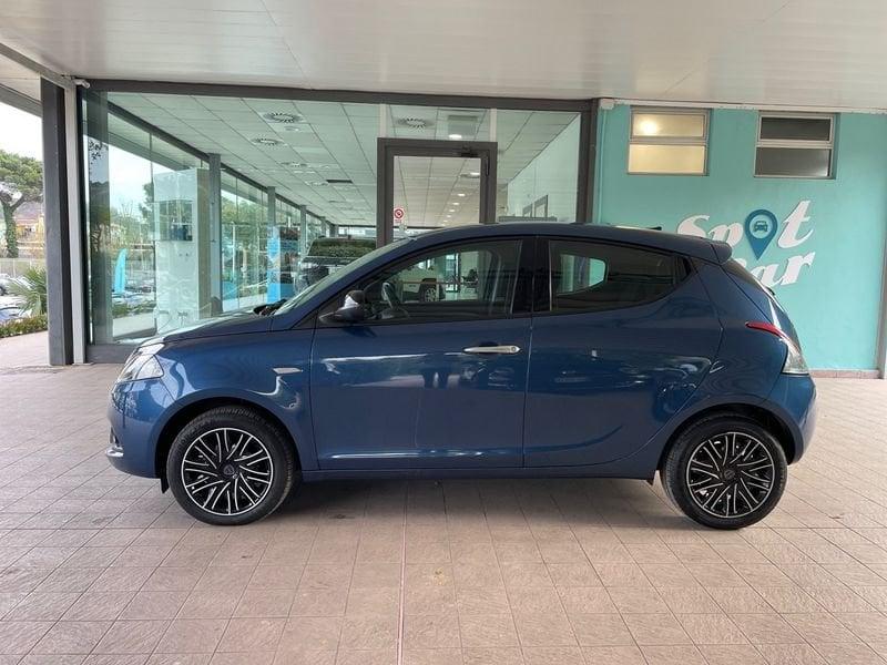 Lancia Ypsilon Ecochic 1.0 FireFly 70cv S&S Hybrid GOLD