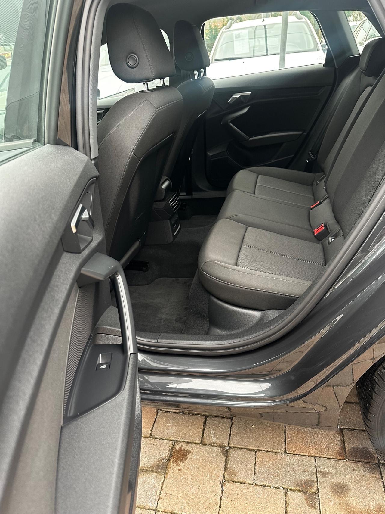 Audi A3 S tronic S line edition ibrida