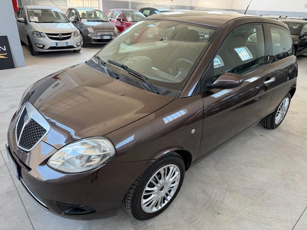 Lancia Ypsilon 1.2 Oro