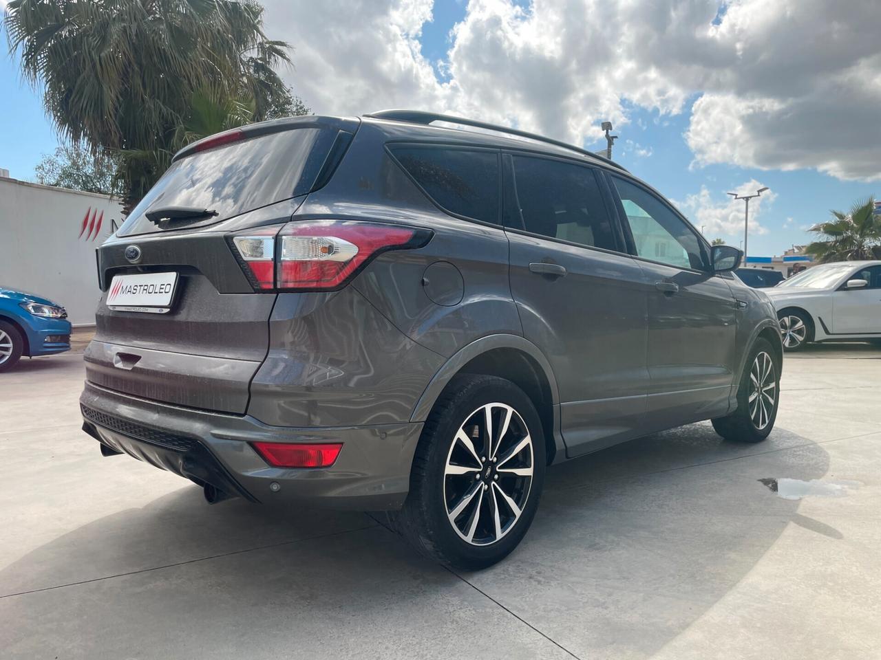 Ford Kuga 2.0 TDCI 120 CV S&S 2WD ST-Line
