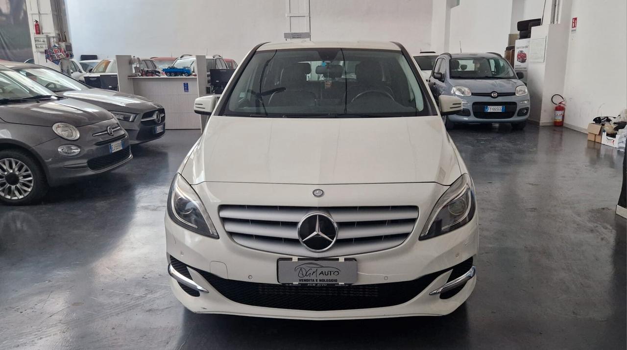 Mercedes-benz B 200 NGD Executive