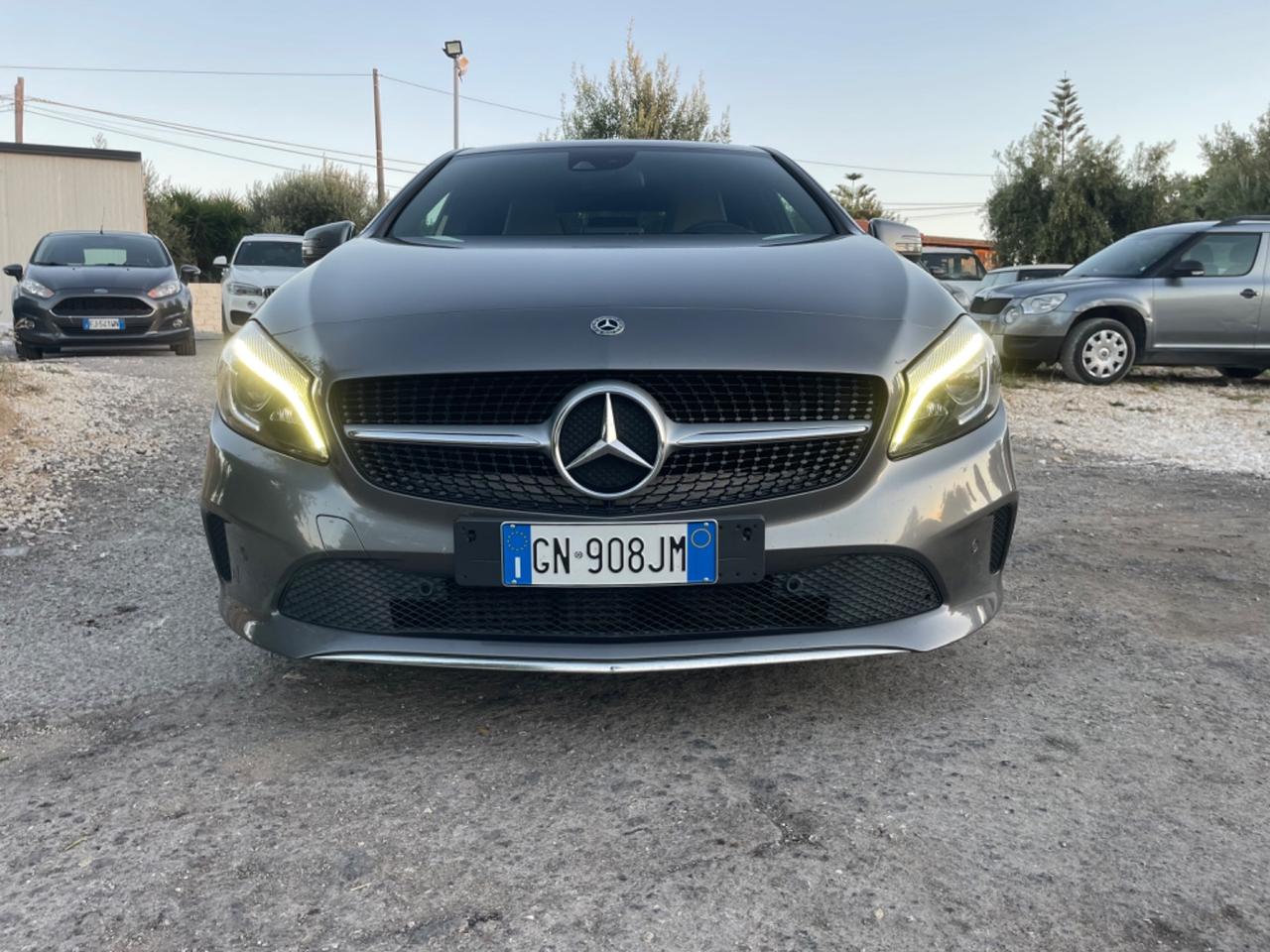 Mercedes-benz A 200 d Premium