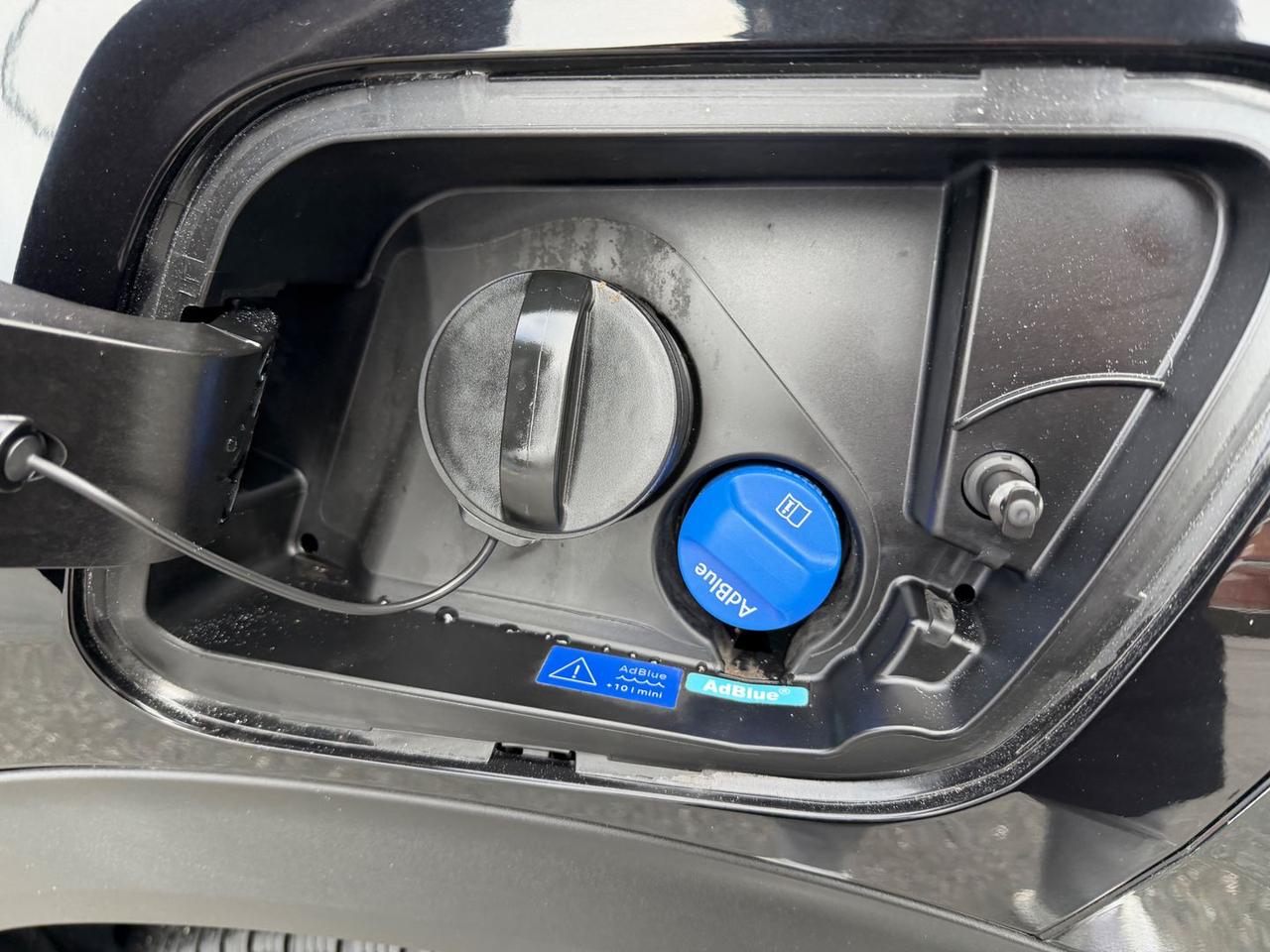 Peugeot 2008 1.5 Blue HDI 130 Allure Pack * #9123